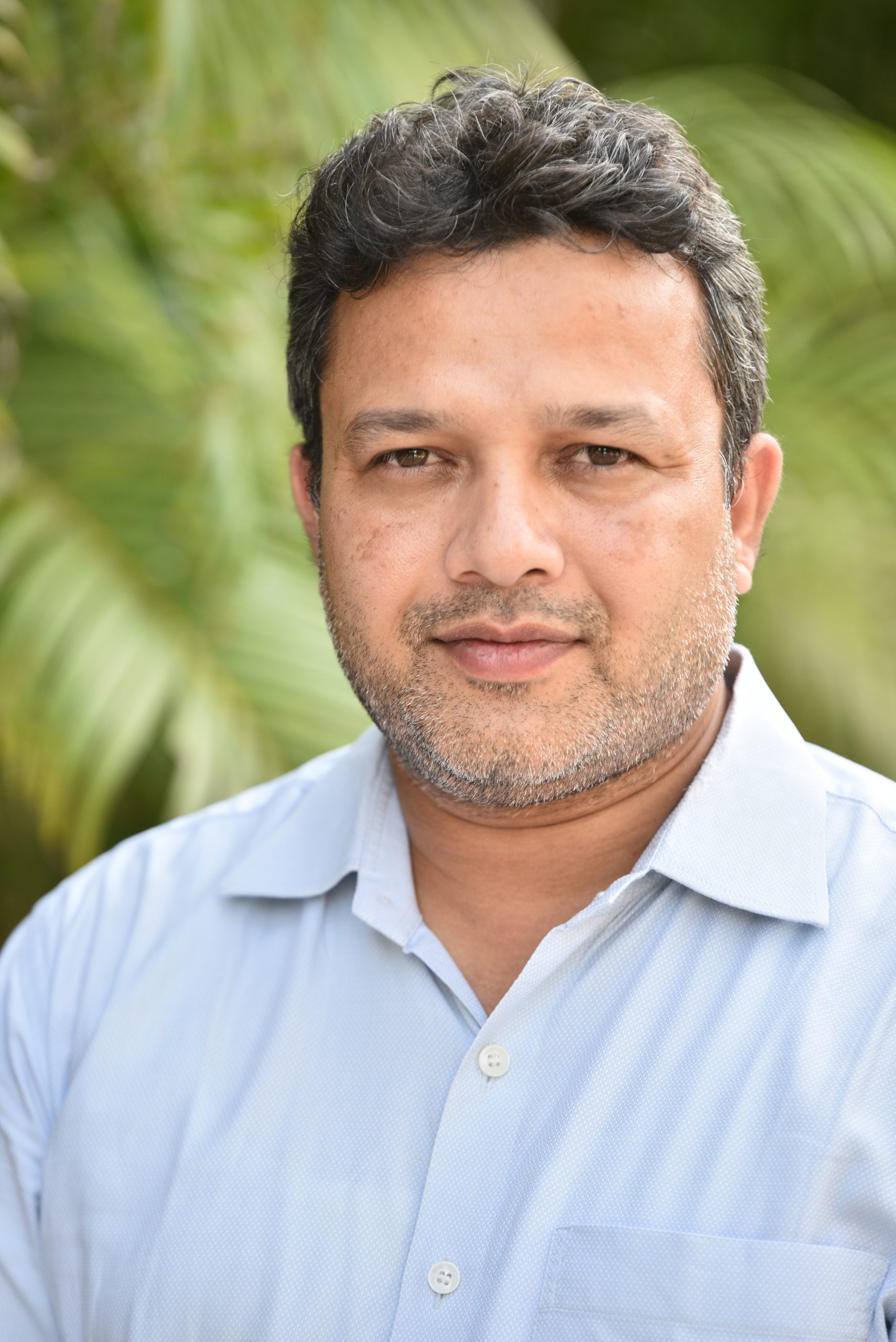 Dr Suveen Kumar