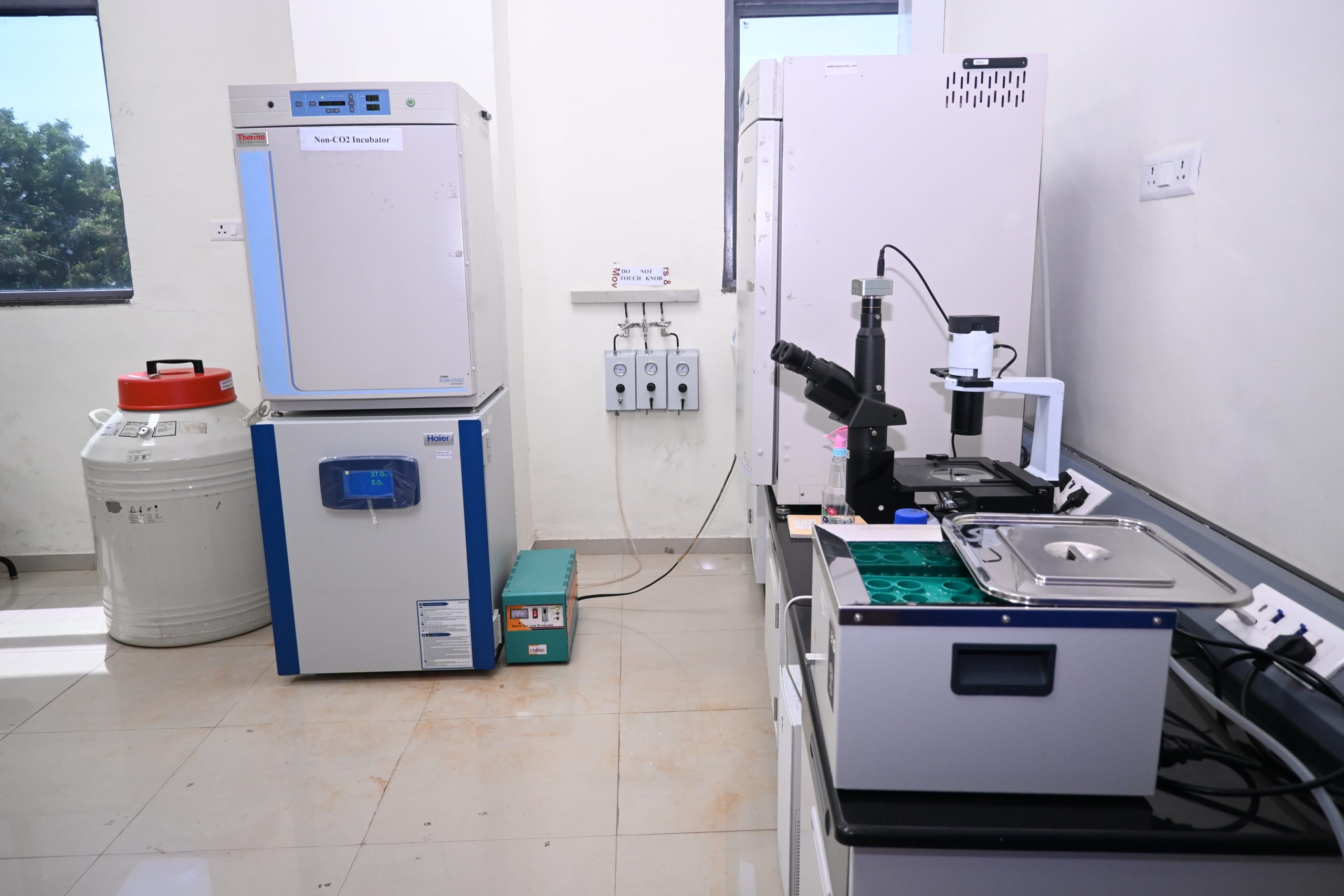 Cell Culture Room 3 Image 2